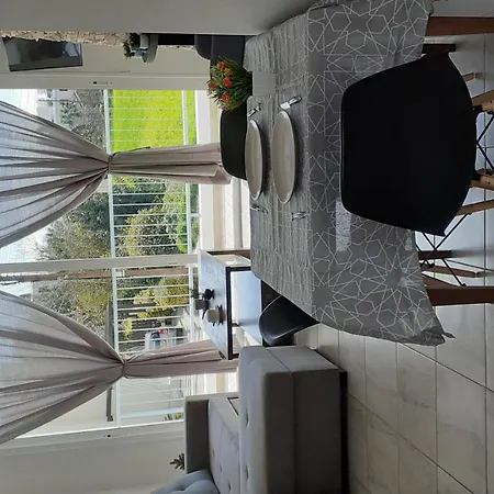 Akamandos 76 * Peyia